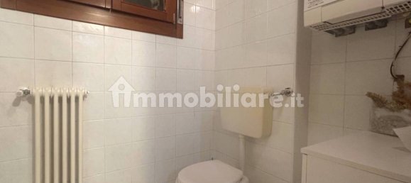 Propiedad comercial de 2 habitaciónes en Vicenza, Italy No. 18600 11