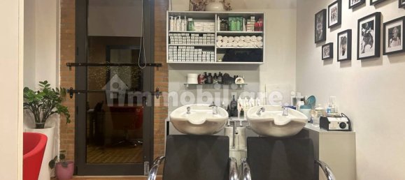 Propiedad comercial de 2 habitaciónes en Vicenza, Italy No. 18600 15