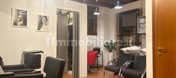 Propiedad comercial de 2 habitaciónes en Vicenza, Italy No. 18600 12