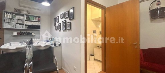 Propiedad comercial de 2 habitaciónes en Vicenza, Italy No. 18600 18