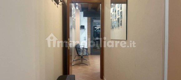 Propiedad comercial de 2 habitaciónes en Vicenza, Italy No. 18600 9