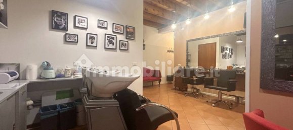 Propiedad comercial de 2 habitaciónes en Vicenza, Italy No. 18600 17