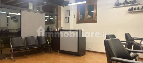 Propiedad comercial de 2 habitaciónes en Vicenza, Italy No. 18600 7