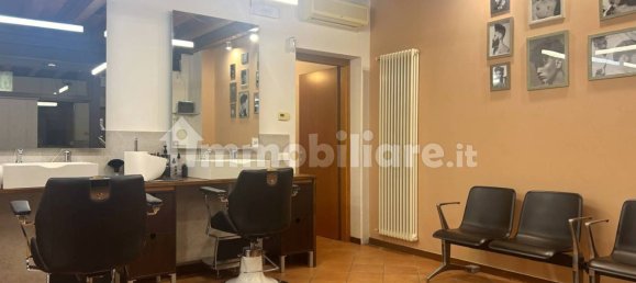 Propiedad comercial de 2 habitaciónes en Vicenza, Italy No. 18600 4