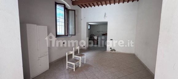 3 rooms Commercial property in Calcinaia, Italy No. 212435 4