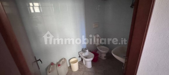 3 rooms Commercial property in Calcinaia, Italy No. 212435 8