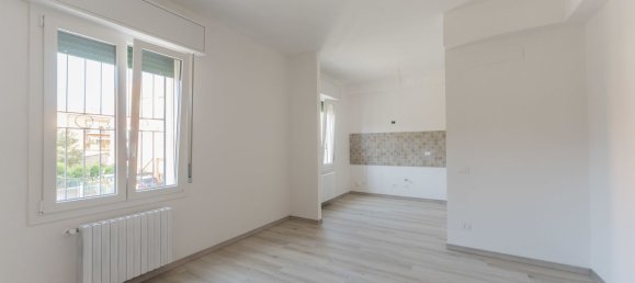 4 rooms Apartment in Galliera, Italy No. 294939 4