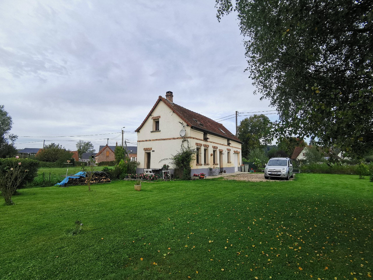 Casa de 3 dormitorios en Grand-Laviers, France No. 78772