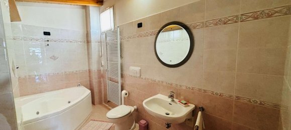 10 rooms Apartment in Veleso, Italy No. 70017 22