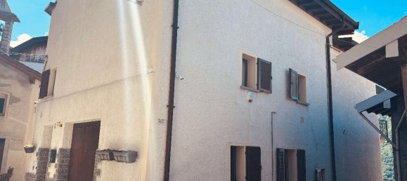 10 rooms Apartment in Veleso, Italy No. 70017 10