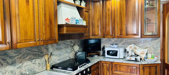 10 rooms Apartment in Veleso, Italy No. 70017 13