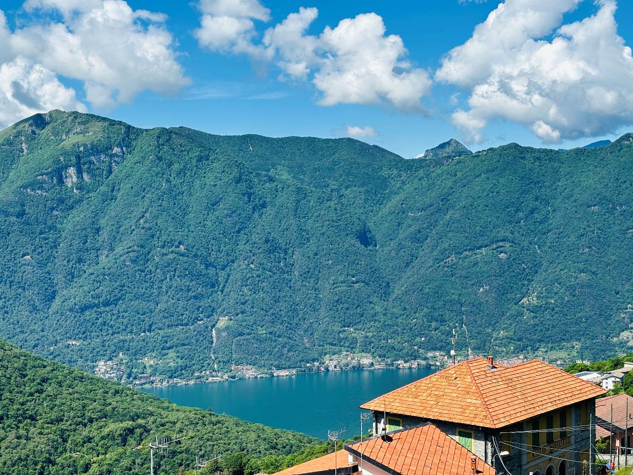 10 rooms Apartment in Veleso, Italy No. 70017