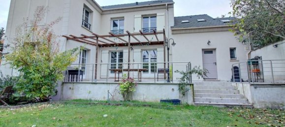 6 غرف نوم منزل في Poissy, France رقم 173240 2