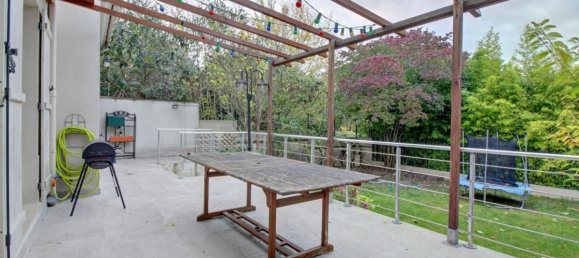 6 غرف نوم منزل في Poissy, France رقم 173240 7