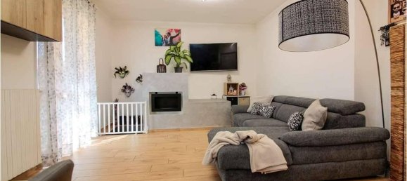 4 rooms Apartment in Fino Mornasco, Italy No. 41308 10