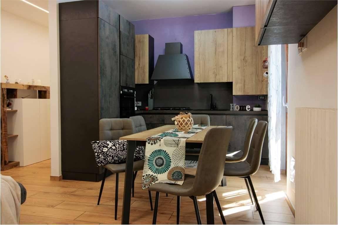 4 rooms Apartment in Fino Mornasco, Italy No. 41308