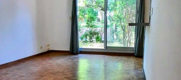 1 bedroom Apartment in Marseille, France No. 334506 2