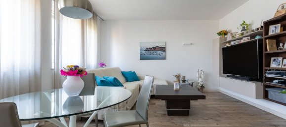 Apartamento de 4 dormitorios en Bologna, Italy No. 335832 3