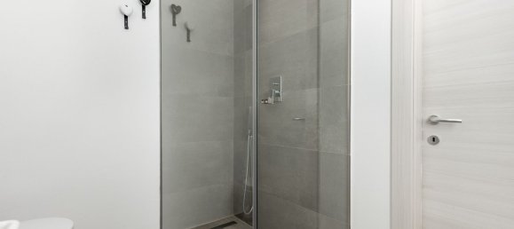 Apartamento de 4 dormitorios en Bologna, Italy No. 335832 17