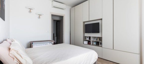 Apartamento de 4 dormitorios en Bologna, Italy No. 335832 15