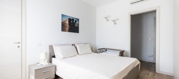 Apartamento de 4 dormitorios en Bologna, Italy No. 335832 14