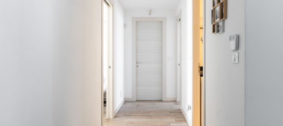 Apartamento de 4 dormitorios en Bologna, Italy No. 335832 12