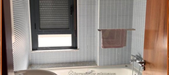 Apartamento de 3 dormitorios en Salamanca, Spain No. 27906 34