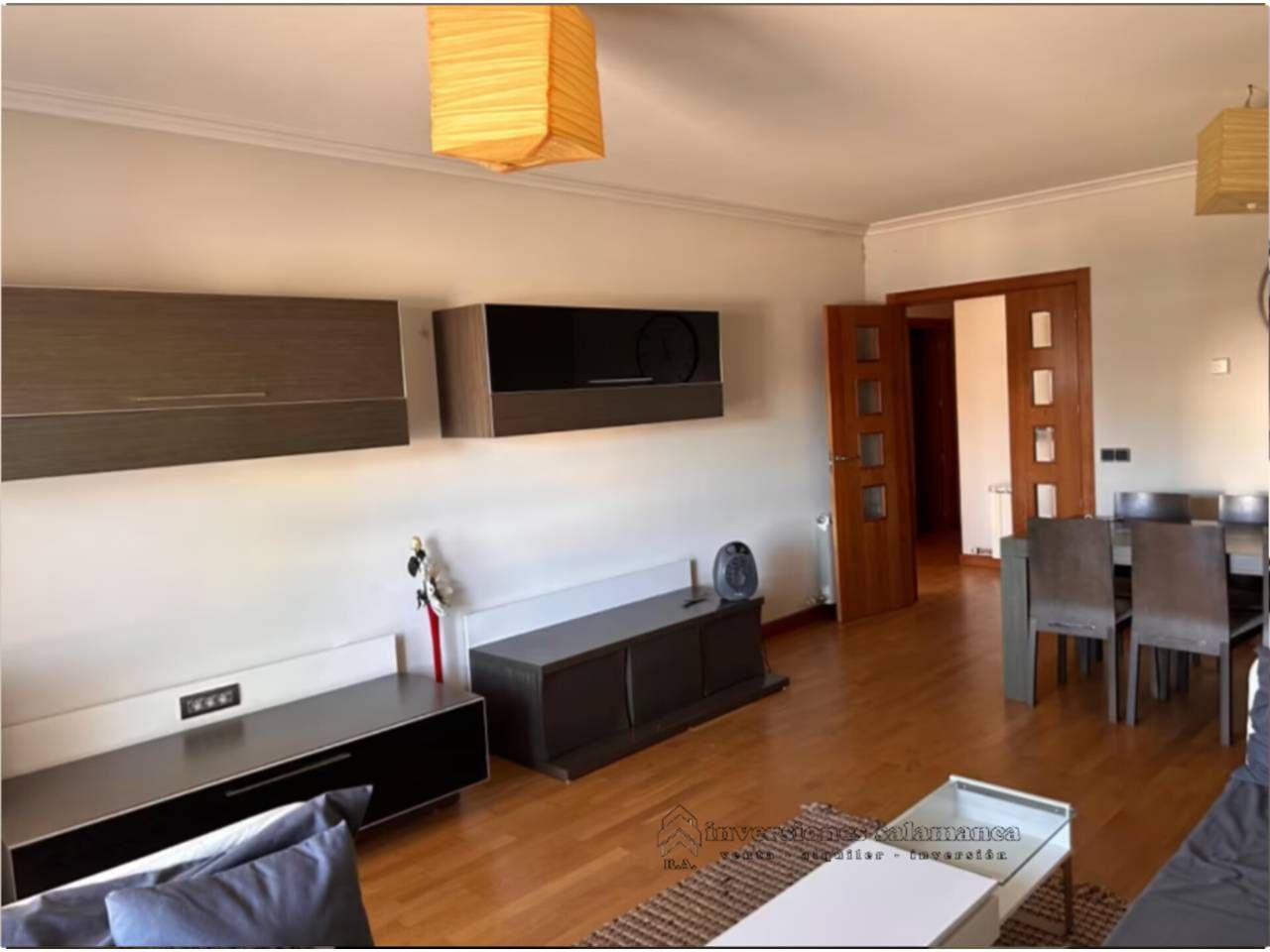 Apartamento de 3 dormitorios en Salamanca, Spain No. 27906