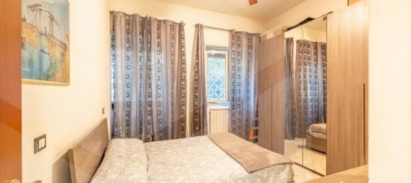 3 rooms Apartment in Rome, Italy No. 17888 23