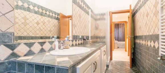 3 rooms Apartment in Rome, Italy No. 17888 28