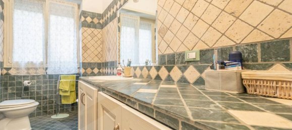 3 rooms Apartment in Rome, Italy No. 17888 30