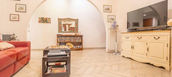 3 rooms Apartment in Rome, Italy No. 17888 6