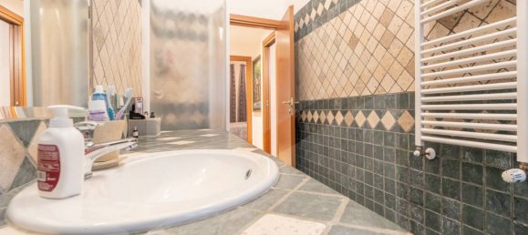 3 rooms Apartment in Rome, Italy No. 17888 27