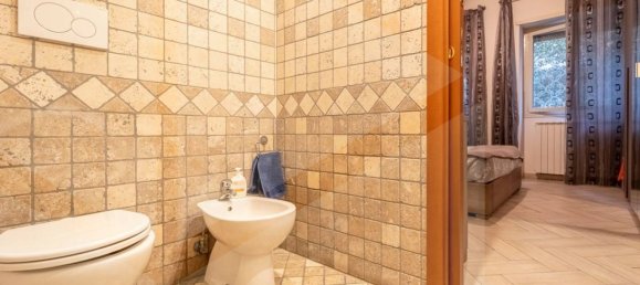 3 rooms Apartment in Rome, Italy No. 17888 18