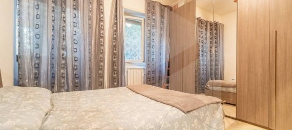 3 rooms Apartment in Rome, Italy No. 17888 22
