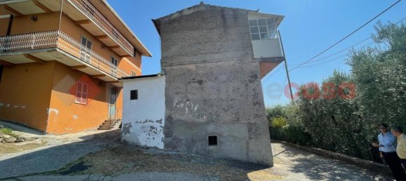 Дом с 5 комнатами в Ананьи, Италия № 66430 14