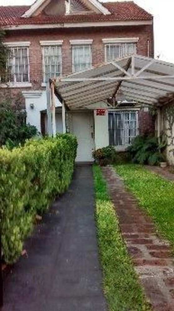 2 bedrooms House in Hurlingham, Argentina No. 99952