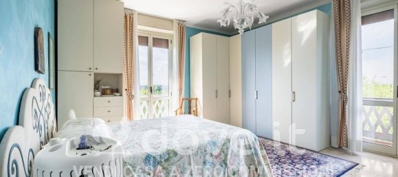 2 bedrooms Apartment in Milan, Italy No. 351678 25