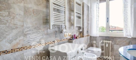 2 bedrooms Apartment in Milan, Italy No. 351678 35