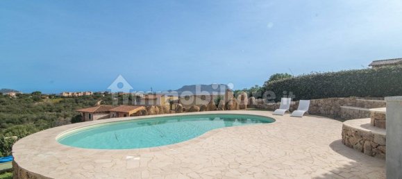 4 bedrooms Villa in Olbia, Italy No. 45459 4