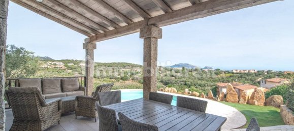 4 bedrooms Villa in Olbia, Italy No. 45459 8