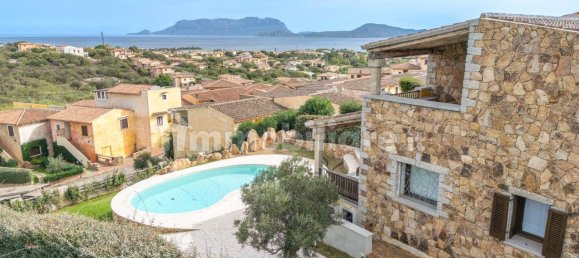 4 bedrooms Villa in Olbia, Italy No. 45459 13