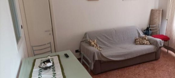 2 rooms Apartment in Palermo, Italy No. 251475 3