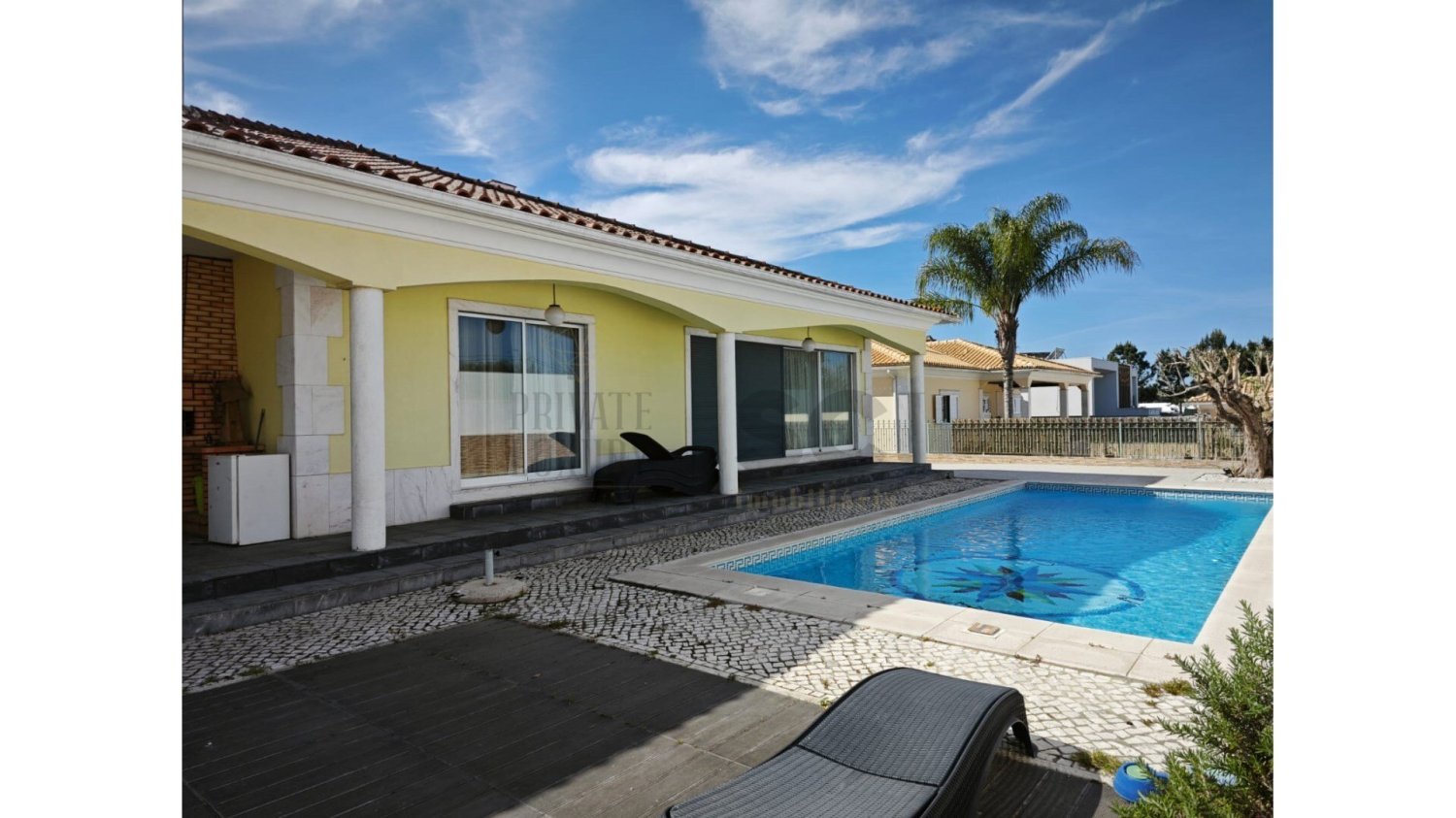 4 bedrooms Villa in Seixal, Portugal No. 177034