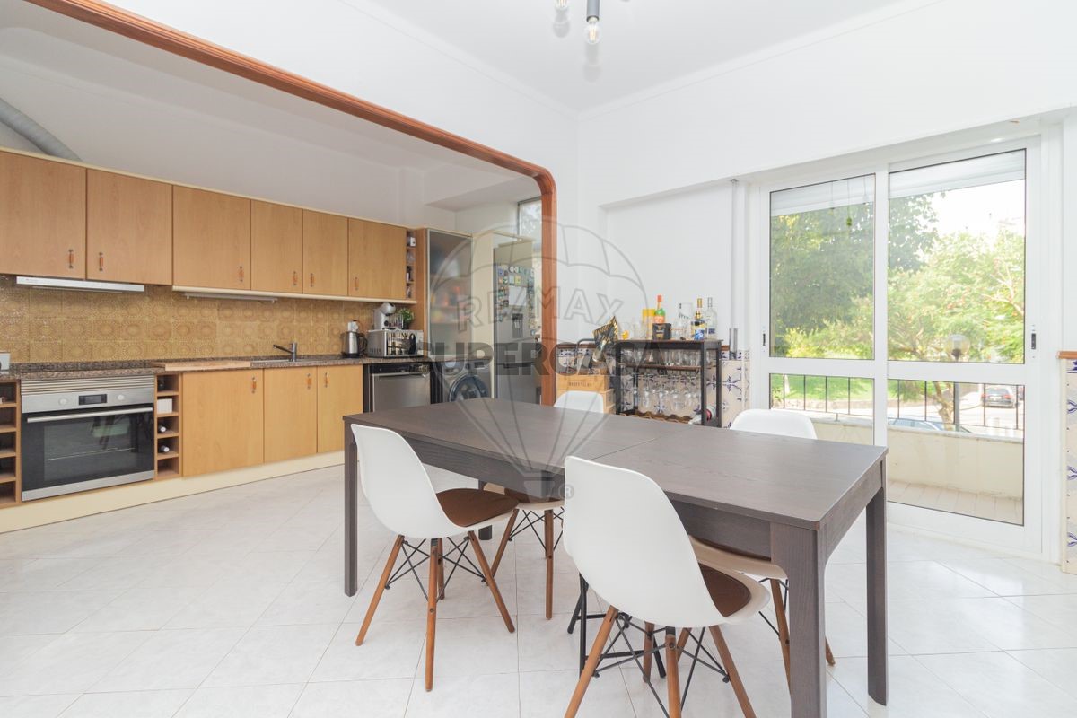 Apartamento de 2 dormitorios en Vila Franca de Xira, Portugal No. 292937