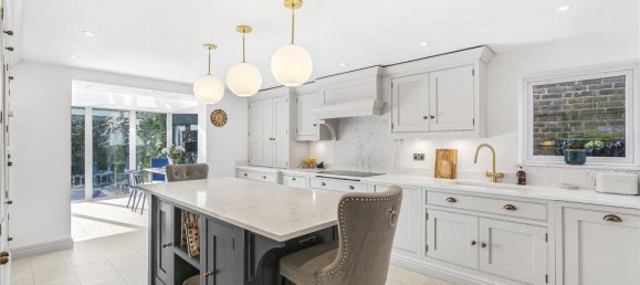 5 bedrooms House in Hadley Wood, United Kingdom No. 6569 7