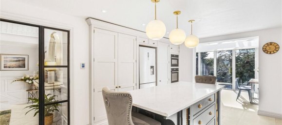 5 bedrooms House in Hadley Wood, United Kingdom No. 6569 9