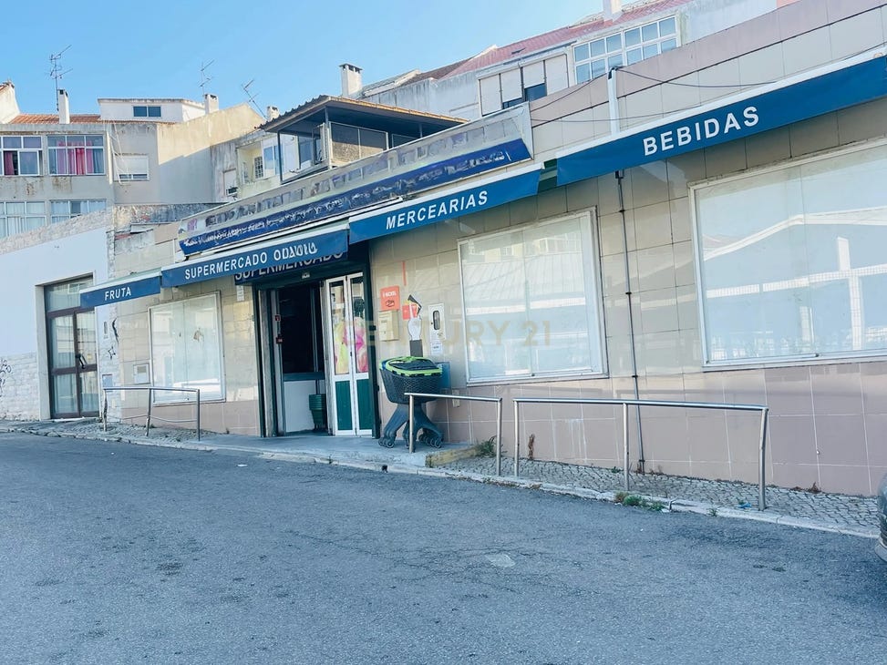 Gewerbliche Immobilie in Seixal, Portugal 135m², Nr. 278980