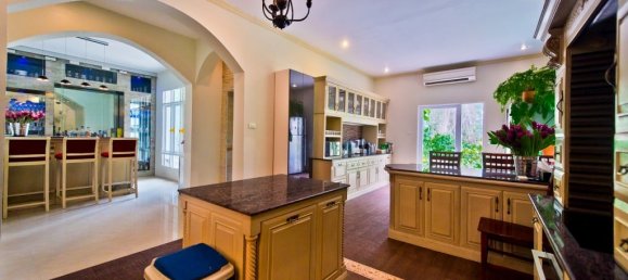 8 bedrooms Commercial property in Bang Sare, Thailand No. 7790 24