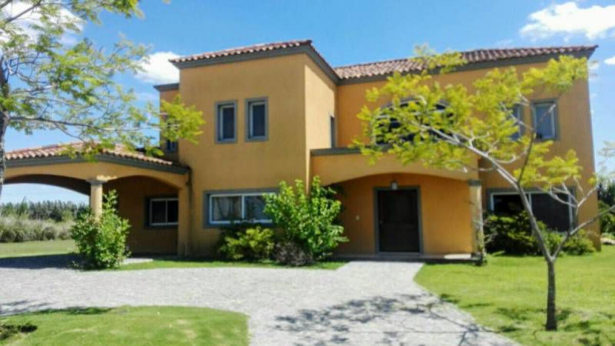 3 bedrooms House in Tigre, Argentina No. 54823